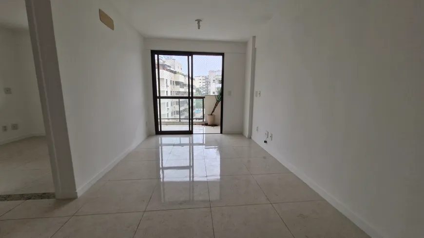 Foto 1 de Apartamento com 3 Quartos para venda ou aluguel, 85m² em Freguesia- Jacarepaguá, Rio de Janeiro