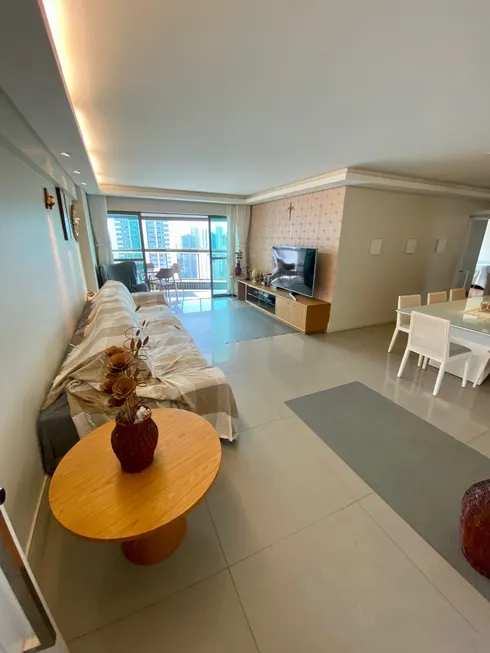 Foto 1 de Apartamento com 4 Quartos à venda, 172m² em Apipucos, Recife