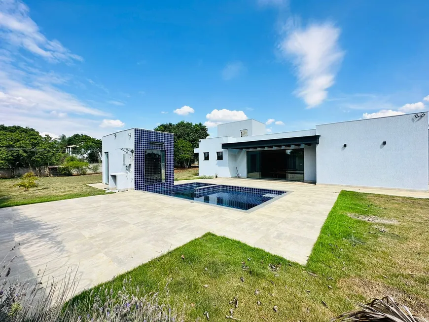 Foto 1 de Casa de Condomínio com 4 Quartos à venda, 260m² em Condominio Sonho Verde, Lagoa Santa