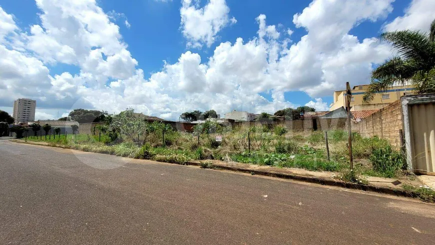 Foto 1 de Lote/Terreno à venda, 1285m² em Presidente Roosevelt, Uberlândia