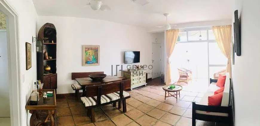 Foto 1 de Apartamento com 4 Quartos à venda, 115m² em Praia das Pitangueiras, Guarujá