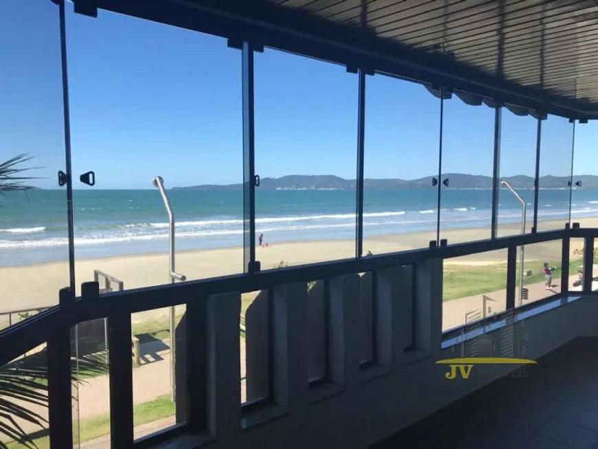 Foto 1 de Apartamento com 2 Quartos para alugar, 150m² em Meia Praia, Itapema