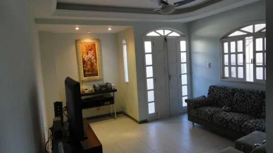 Foto 1 de Casa com 3 Quartos à venda, 110m² em Divino Espírito Santo, Vila Velha