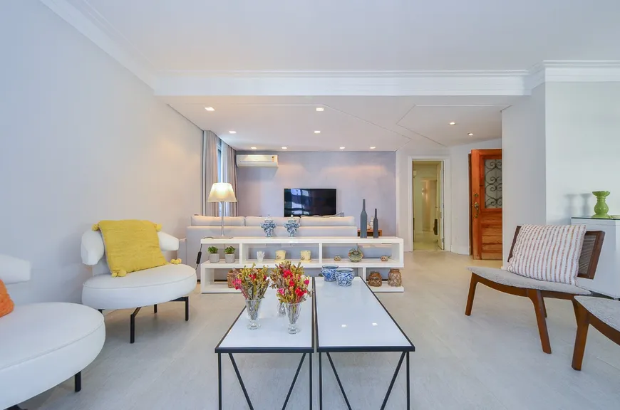 Foto 1 de Apartamento com 3 Quartos à venda, 224m² em Morumbi, São Paulo