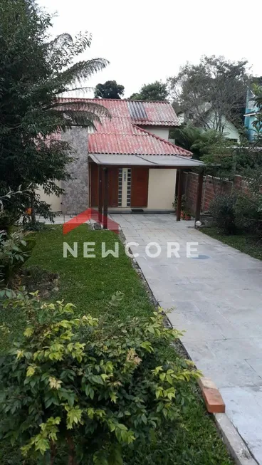 Foto 1 de Casa com 4 Quartos à venda, 177m² em Santa Terezinha, Canela