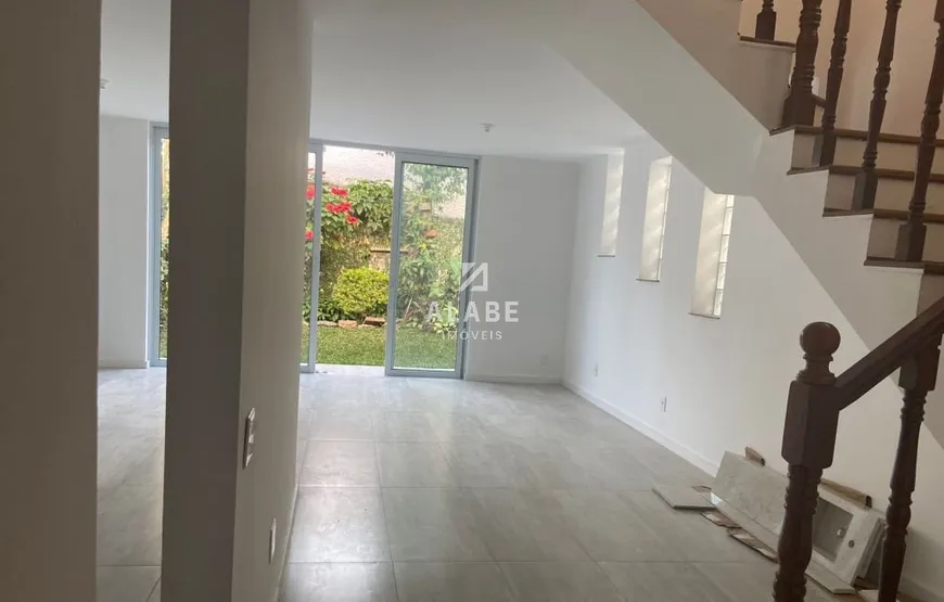 Foto 1 de Casa com 3 Quartos à venda, 174m² em Moema, São Paulo