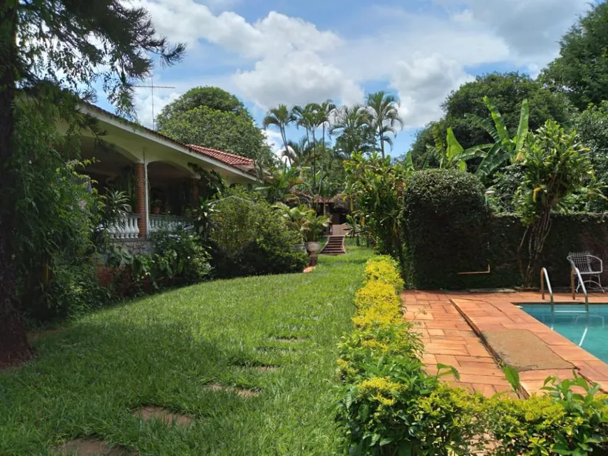 Foto 1 de Fazenda/Sítio com 4 Quartos à venda, 640m² em Centro, São Simão