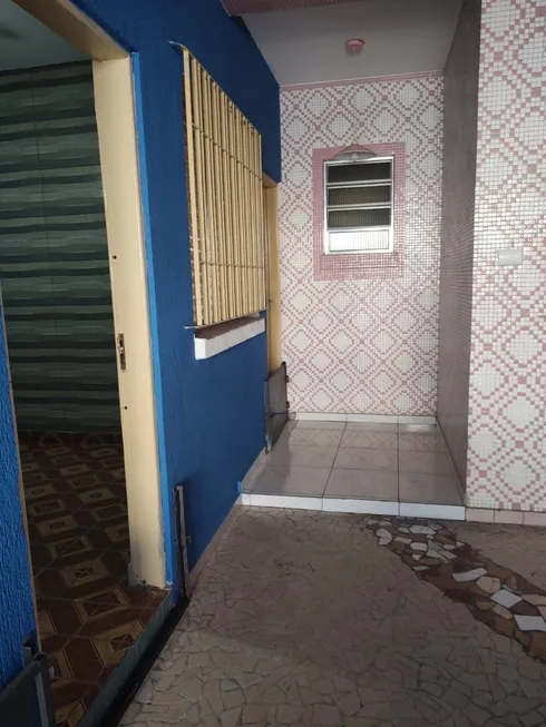 Foto 1 de Casa com 2 Quartos para alugar, 40m² em Vila Ivone, São Paulo