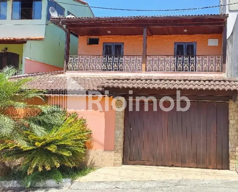 Foto 1 de Casa com 4 Quartos à venda, 220m² em Jacarepaguá, Rio de Janeiro