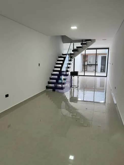 Foto 1 de Sobrado com 3 Quartos à venda, 128m² em Vila Metalurgica, Santo André