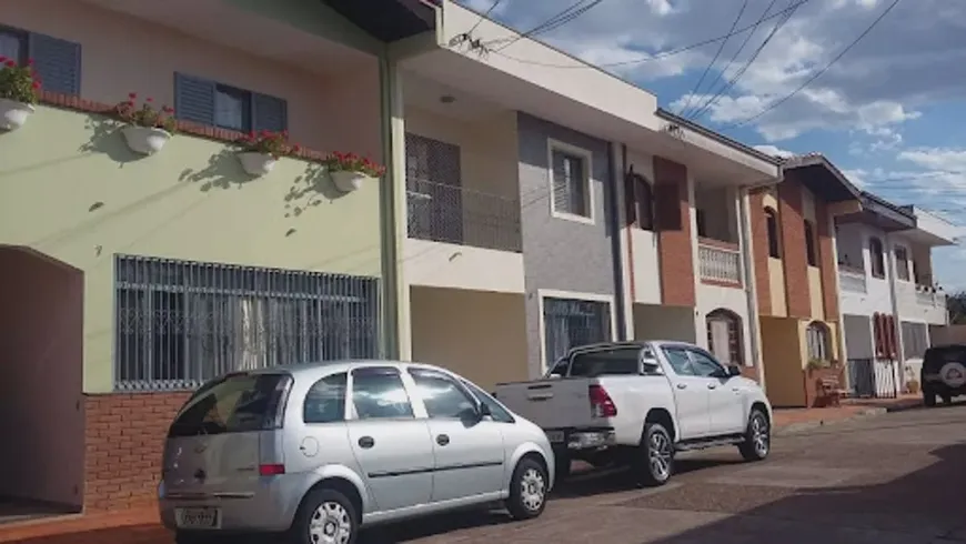 Foto 1 de Casa com 3 Quartos à venda, 156m² em Jardim Sagrado Coracao de Jesus, Jundiaí