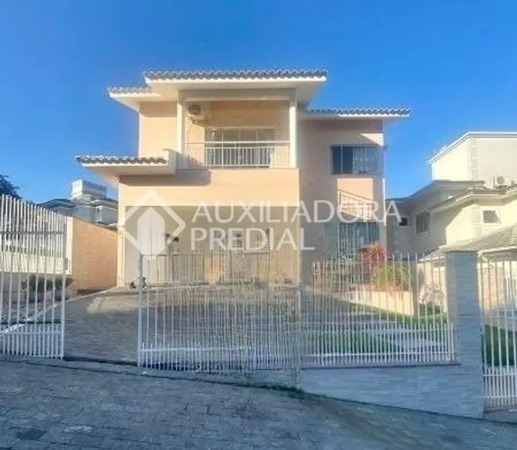 Foto 1 de Casa com 3 Quartos à venda, 292m² em Palhoca, Palhoça