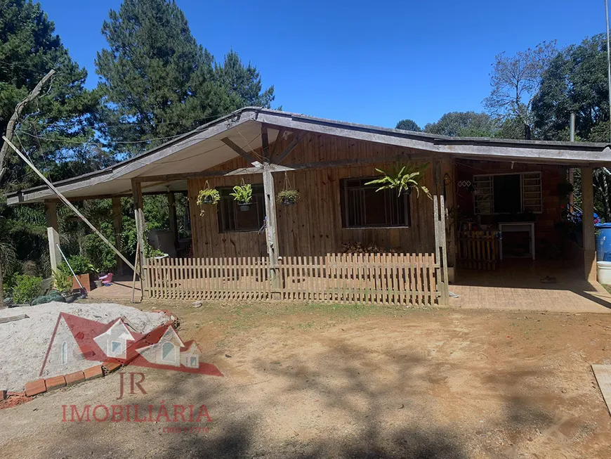 Foto 1 de Fazenda/Sítio com 2 Quartos à venda, 4400m² em Zona Rural, Mandirituba