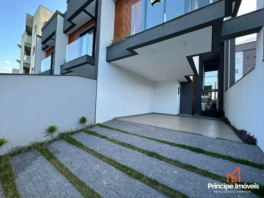 Foto 1 de Casa com 3 Quartos à venda, 160m² em Costa E Silva, Joinville