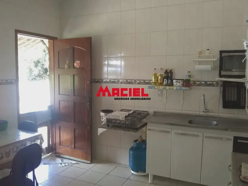 Foto 1 de Casa com 4 Quartos à venda, 160m² em Jardim Santa Herminia, São José dos Campos