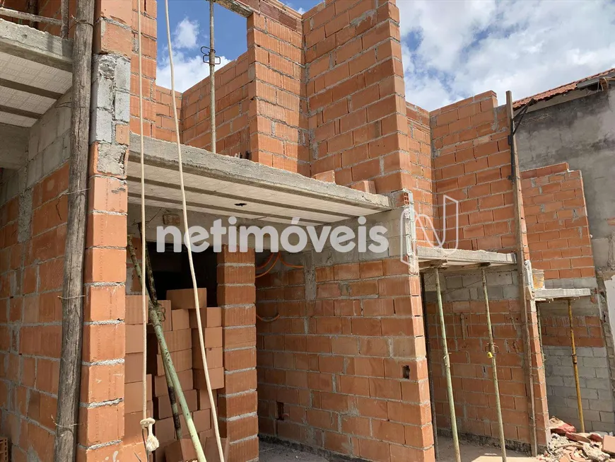 Foto 1 de Casa com 2 Quartos à venda, 68m² em São João Batista, Belo Horizonte