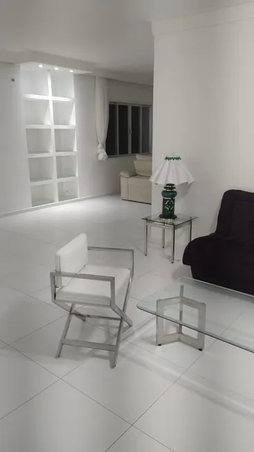 Foto 1 de Apartamento com 4 Quartos à venda, 230m² em Pitangueiras, Guarujá