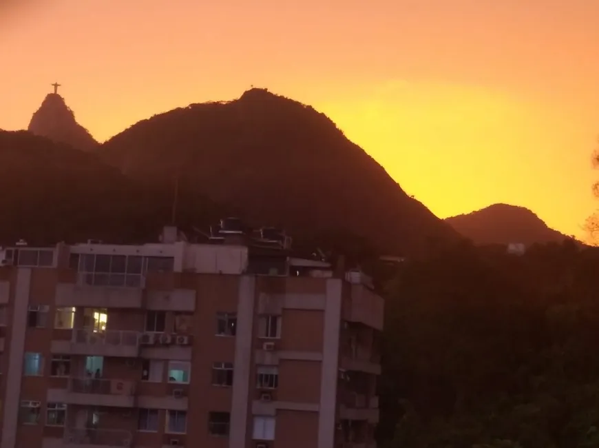 Foto 1 de Apartamento com 3 Quartos à venda, 100m² em Botafogo, Rio de Janeiro