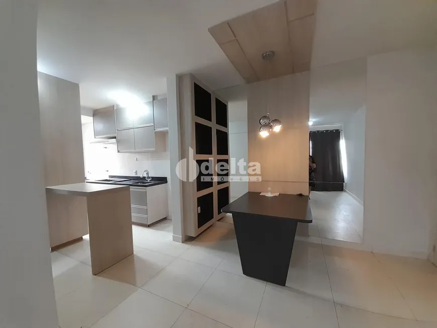 Foto 1 de Apartamento com 2 Quartos à venda, 58m² em Jardim Holanda, Uberlândia