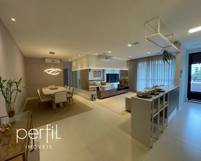 Foto 1 de Apartamento com 3 Quartos à venda, 196m² em Centro, Joinville