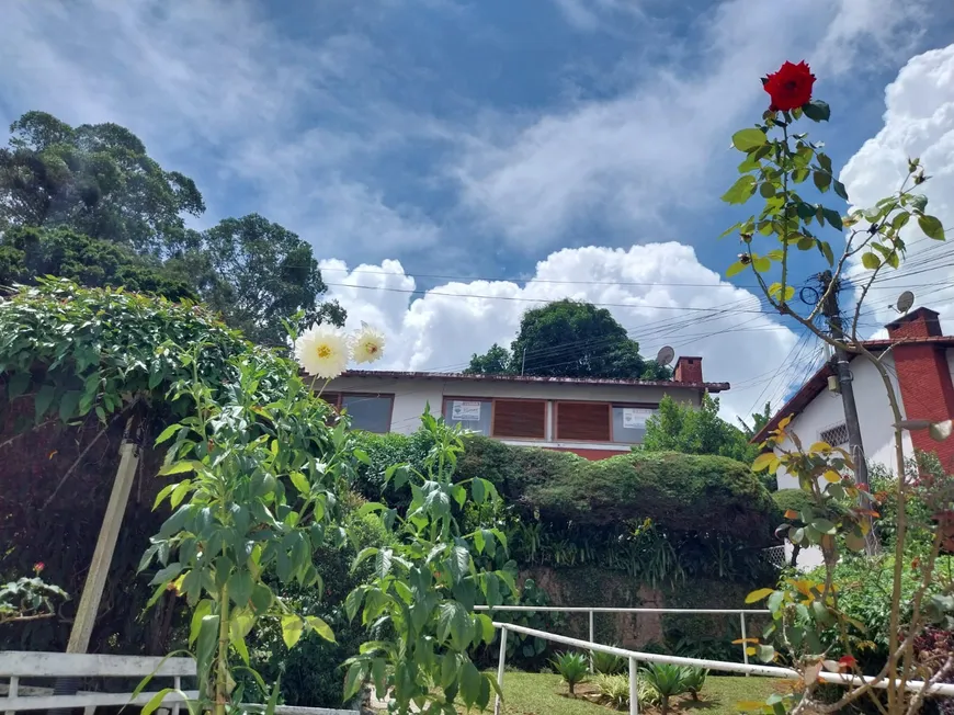 Foto 1 de Casa de Condomínio com 4 Quartos à venda, 122m² em Nossa Senhora de Fátima, Teresópolis