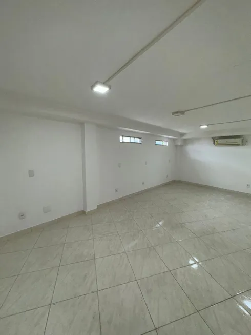 Foto 1 de Sala Comercial à venda, 40m² em Aleixo, Manaus