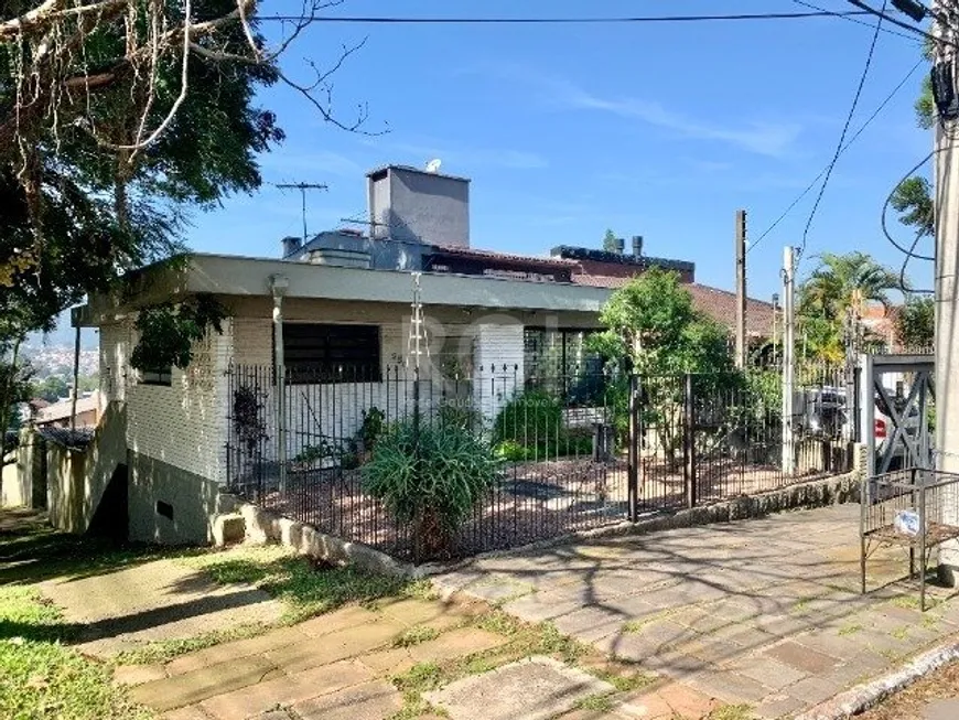 Foto 1 de Casa com 3 Quartos à venda, 199m² em Jardim do Salso, Porto Alegre