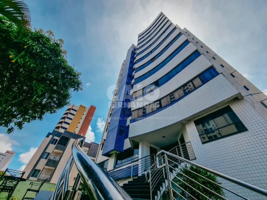 Foto 1 de Apartamento com 4 Quartos à venda, 178m² em Lagoa Nova, Natal