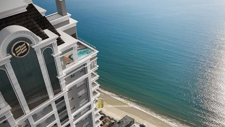 Foto 1 de Apartamento com 4 Quartos à venda, 213m² em Meia Praia, Itapema