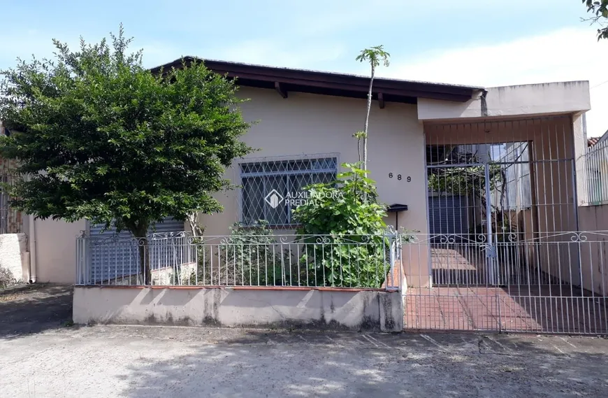 Foto 1 de Casa com 5 Quartos à venda, 231m² em Passo das Pedras, Porto Alegre
