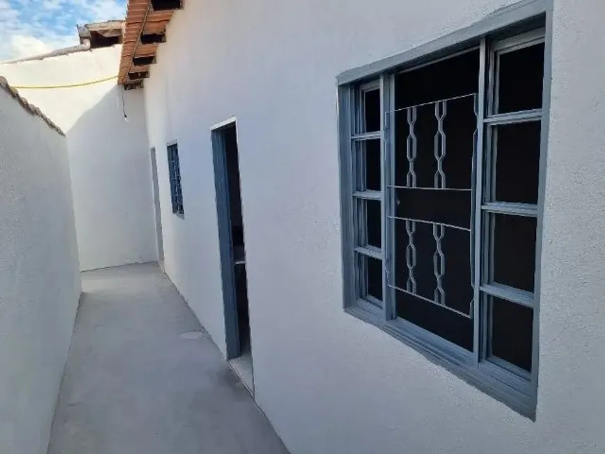 Foto 1 de Casa com 2 Quartos à venda, 80m² em Vila Ruy Barbosa, Salvador