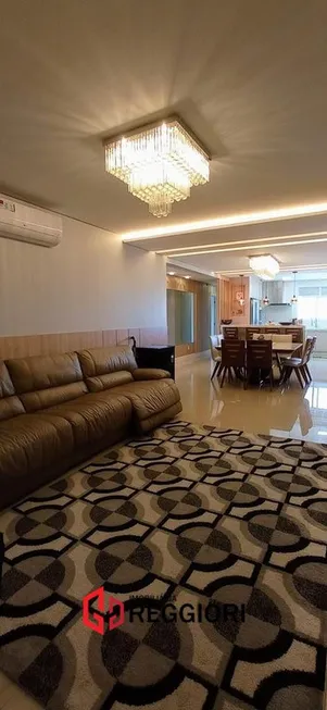 Foto 1 de Apartamento com 4 Quartos à venda, 151m² em Centro, Balneário Camboriú