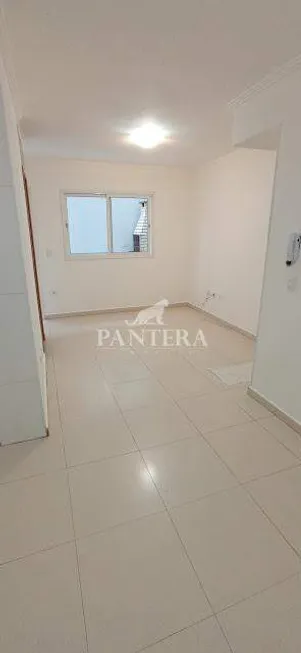 Foto 1 de Sobrado com 2 Quartos para alugar, 102m² em Vila Curuçá, Santo André