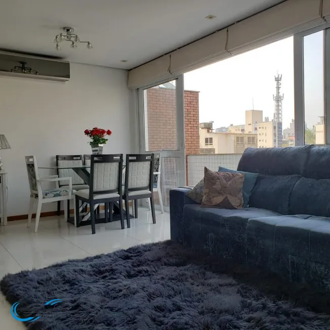 Foto 1 de Apartamento com 2 Quartos à venda, 70m² em Santana, Porto Alegre