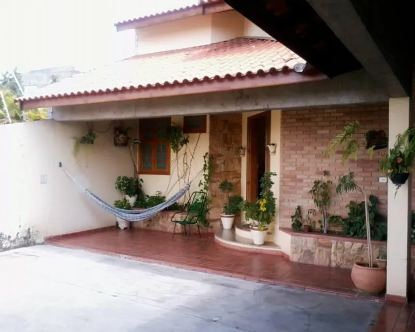 Foto 1 de Casa com 4 Quartos para alugar, 1581m² em Vila Barao, Sorocaba