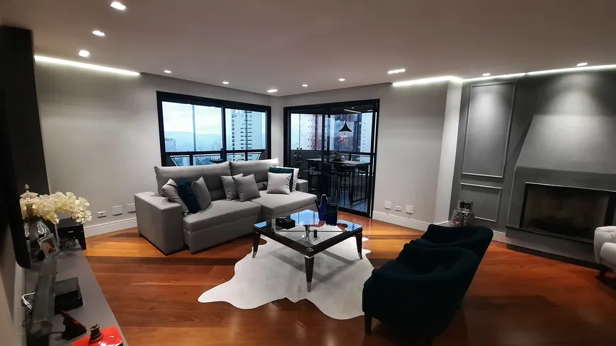 Foto 1 de Apartamento com 4 Quartos à venda, 226m² em Santana, São Paulo