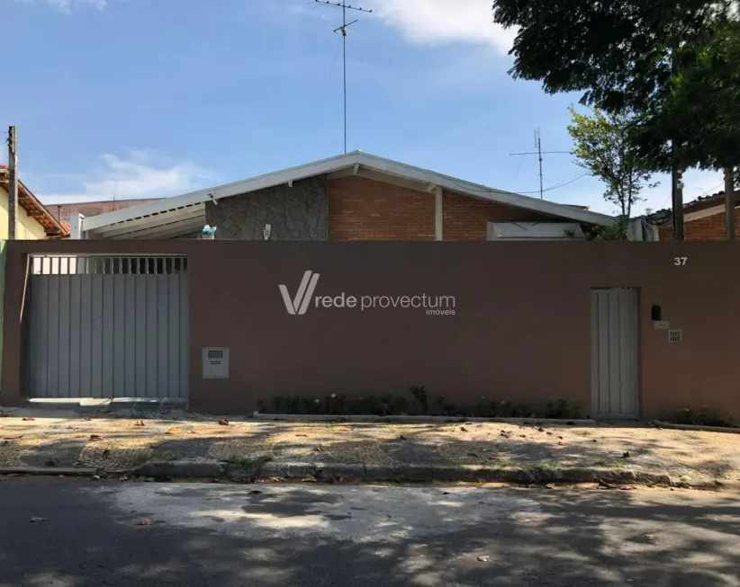 Foto 1 de Casa com 3 Quartos à venda, 228m² em Parque São Quirino, Campinas