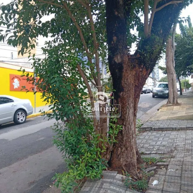 Foto 1 de Lote/Terreno à venda, 400m² em Vila Gilda, Santo André