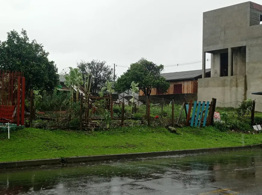 Foto 1 de Lote/Terreno à venda, 600m² em Santa Fé, Caxias do Sul