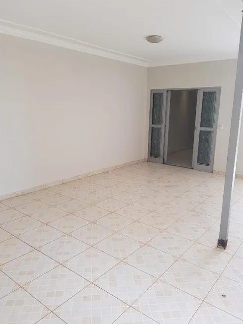 Foto 1 de Apartamento com 3 Quartos à venda, 200m² em Lagoinha, Uberlândia