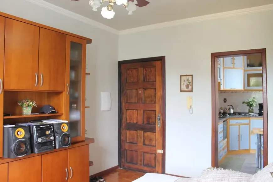 Foto 1 de Apartamento com 3 Quartos à venda, 64m² em Cavalhada, Porto Alegre