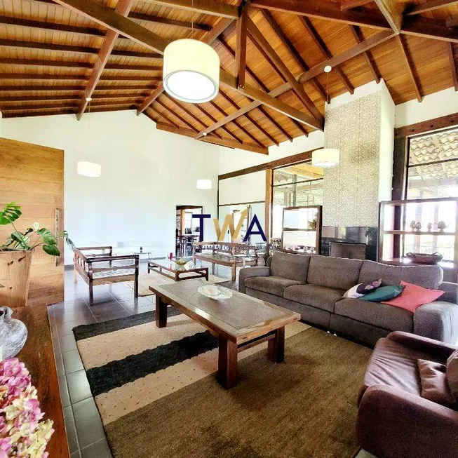 Foto 1 de Casa com 3 Quartos para alugar, 800m² em Area Rural de Nova Lima, Nova Lima