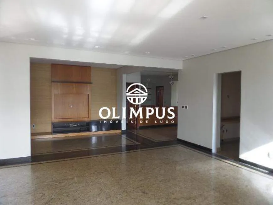 Foto 1 de Apartamento com 3 Quartos à venda, 180m² em Tabajaras, Uberlândia