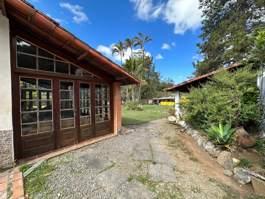 Foto 1 de Fazenda/Sítio com 2 Quartos à venda, 867m² em Santa Efigênia, Juiz de Fora