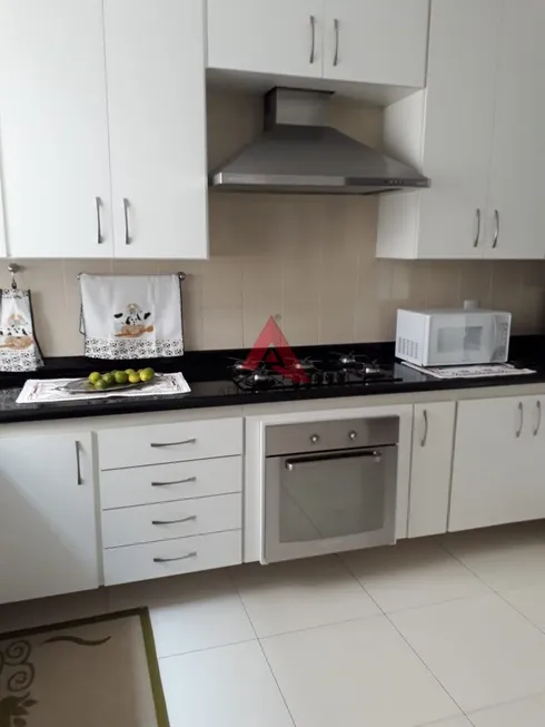 Foto 1 de Apartamento com 4 Quartos à venda, 258m² em Centro, Jacareí