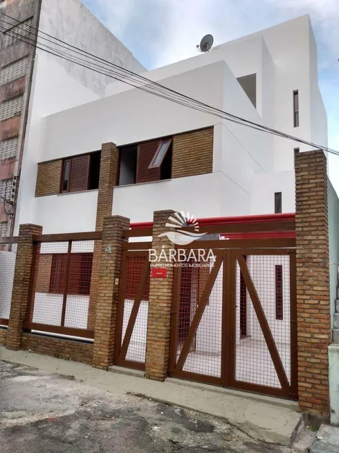 Foto 1 de Casa com 6 Quartos à venda, 217m² em Brotas, Salvador