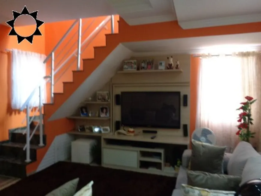 Foto 1 de Casa com 4 Quartos à venda, 225m² em Vila Osasco, Osasco