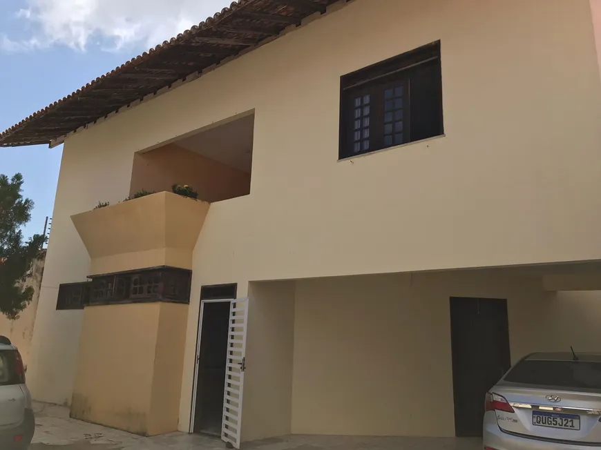 Foto 1 de Casa com 5 Quartos à venda, 300m² em Quintas do Calhau, São Luís