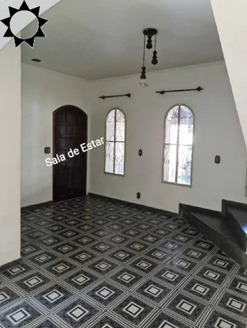 Foto 1 de Casa com 3 Quartos à venda, 236m² em Aliança, Osasco