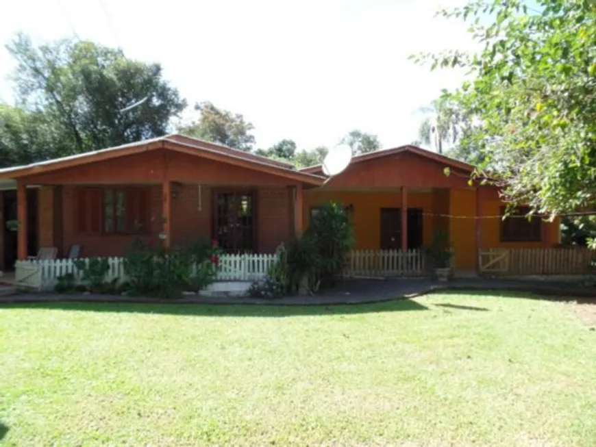 Foto 1 de Fazenda/Sítio com 4 Quartos à venda, 130m² em Costa do Morro, Sapucaia do Sul